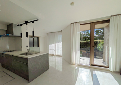 ステイツ苦楽園 